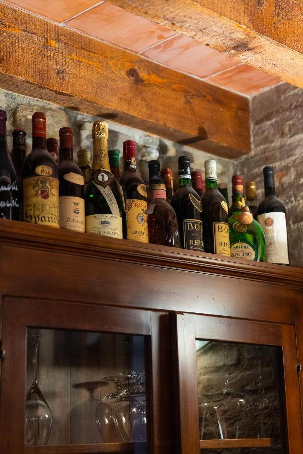 קסטלווטרו די מודנה Locanda Del Feudo Suite & Restaurant מראה חיצוני תמונה
