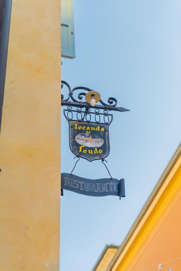 קסטלווטרו די מודנה Locanda Del Feudo Suite & Restaurant מראה חיצוני תמונה