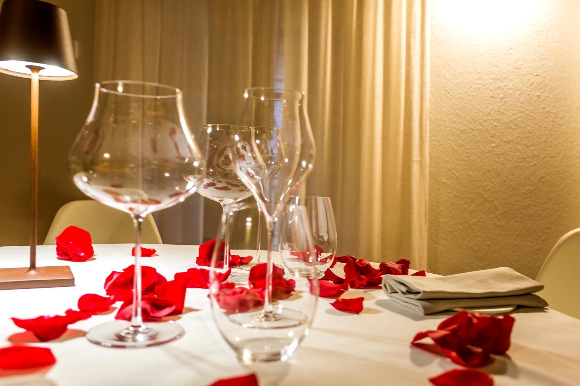 קסטלווטרו די מודנה Locanda Del Feudo Suite & Restaurant מראה חיצוני תמונה