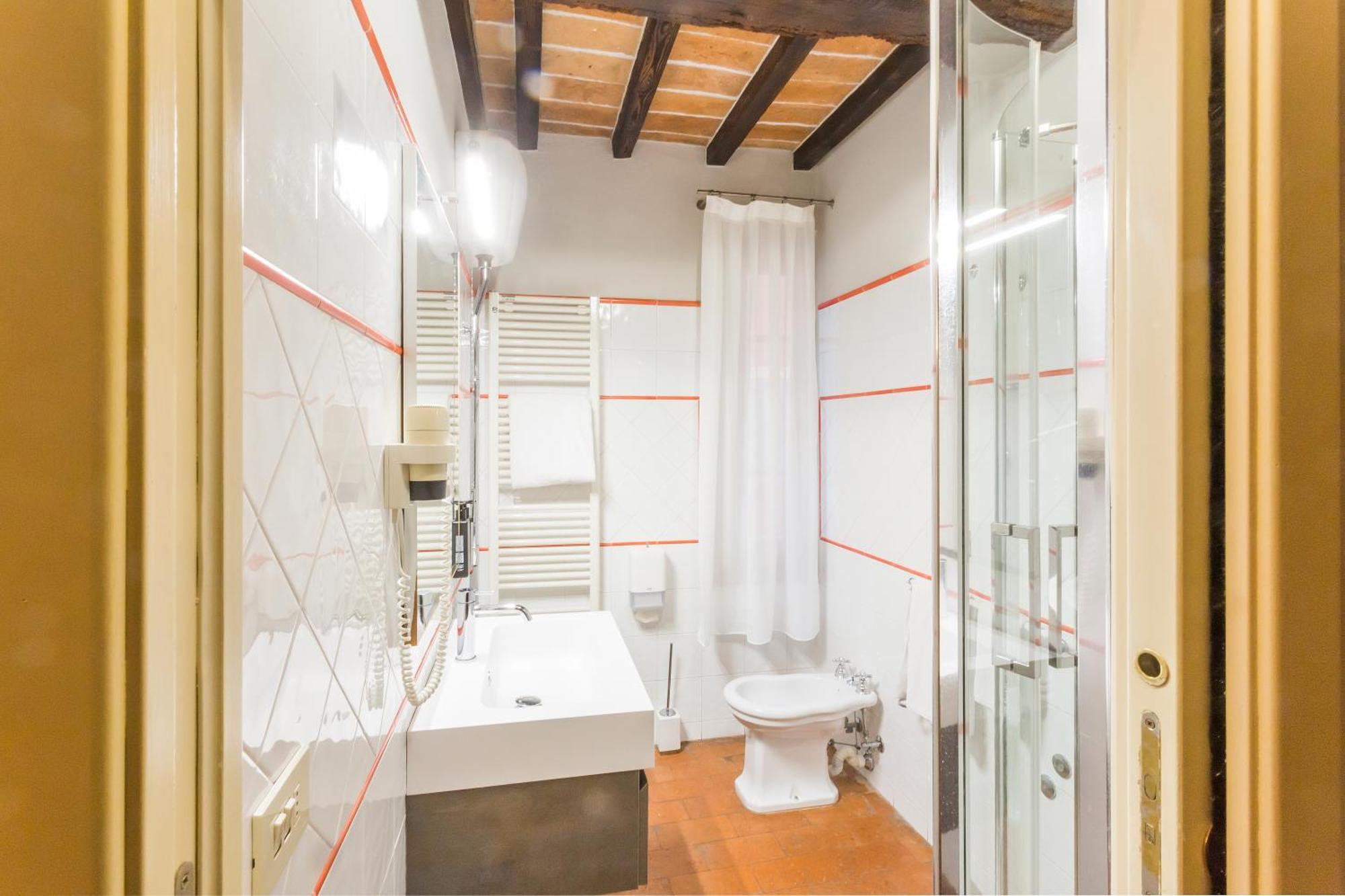 קסטלווטרו די מודנה Locanda Del Feudo Suite & Restaurant מראה חיצוני תמונה