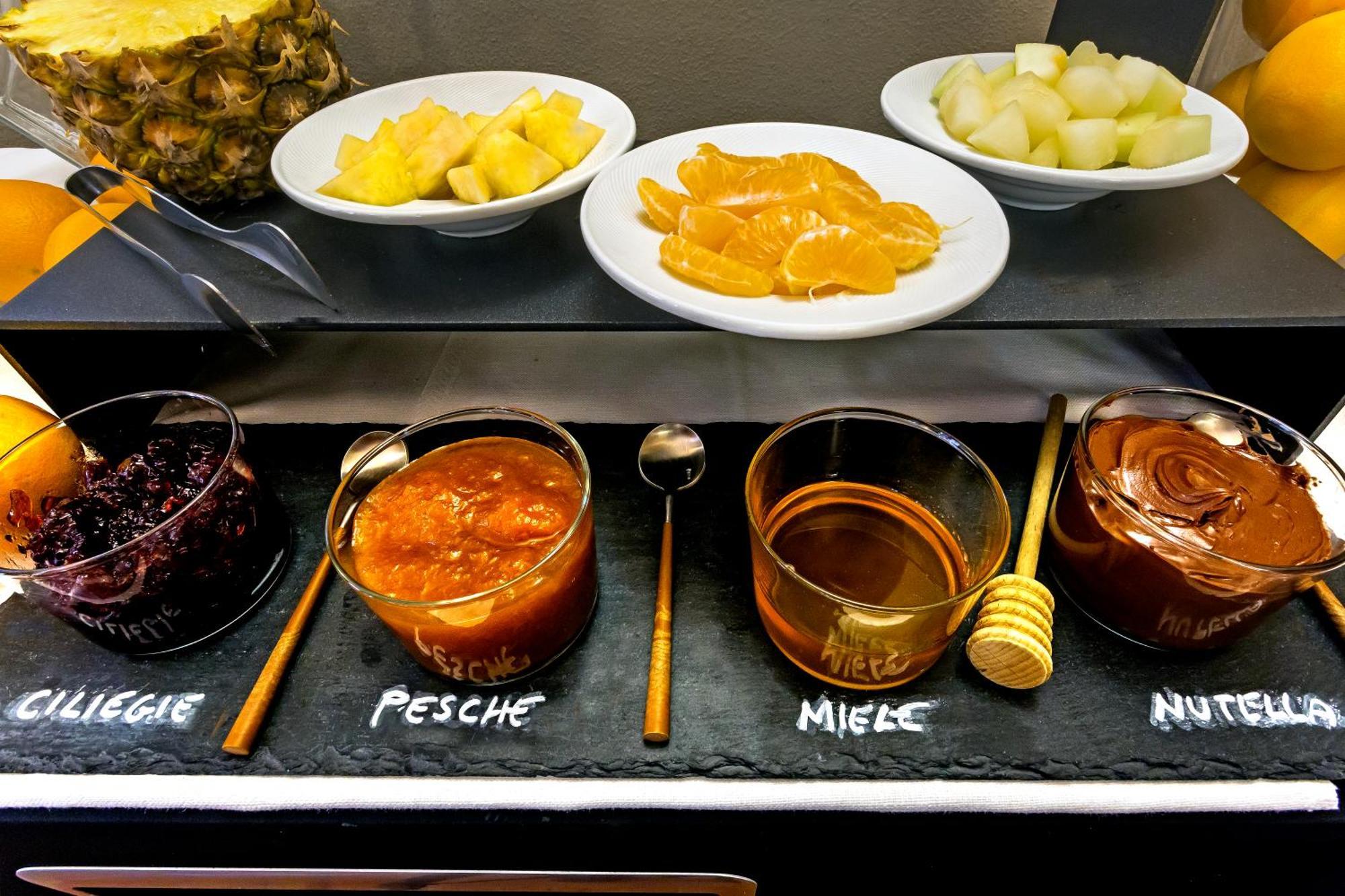 קסטלווטרו די מודנה Locanda Del Feudo Suite & Restaurant מראה חיצוני תמונה