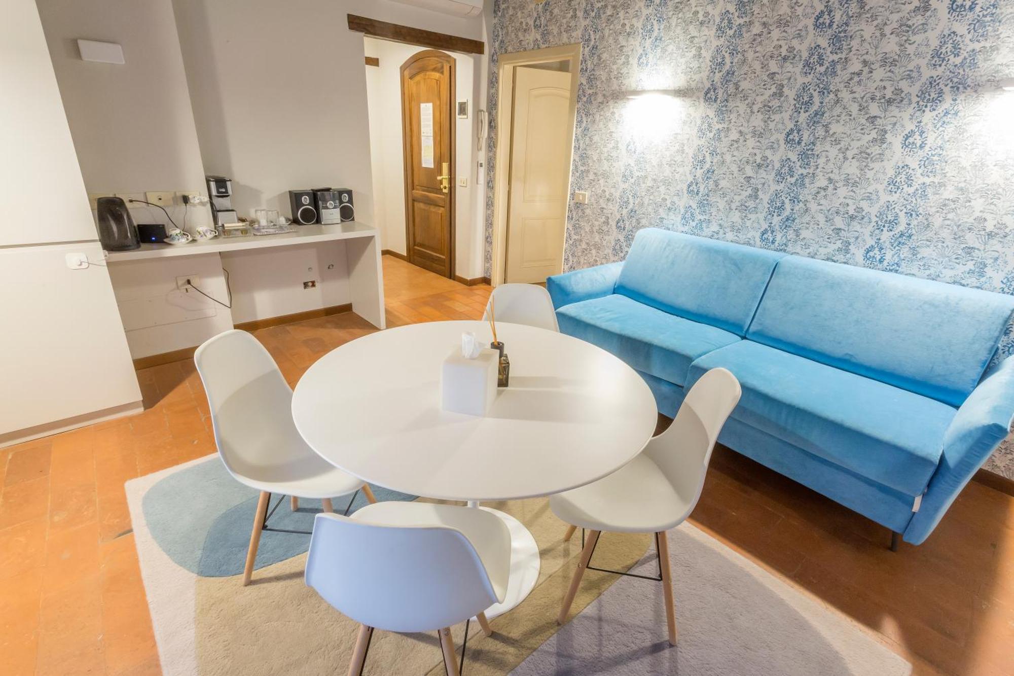 קסטלווטרו די מודנה Locanda Del Feudo Suite & Restaurant מראה חיצוני תמונה